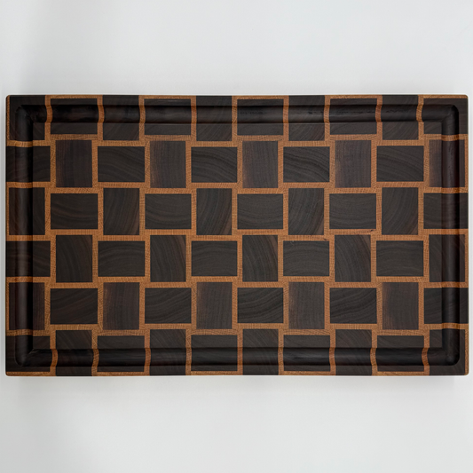 Endatrésbretti úr Hnotu og Eik