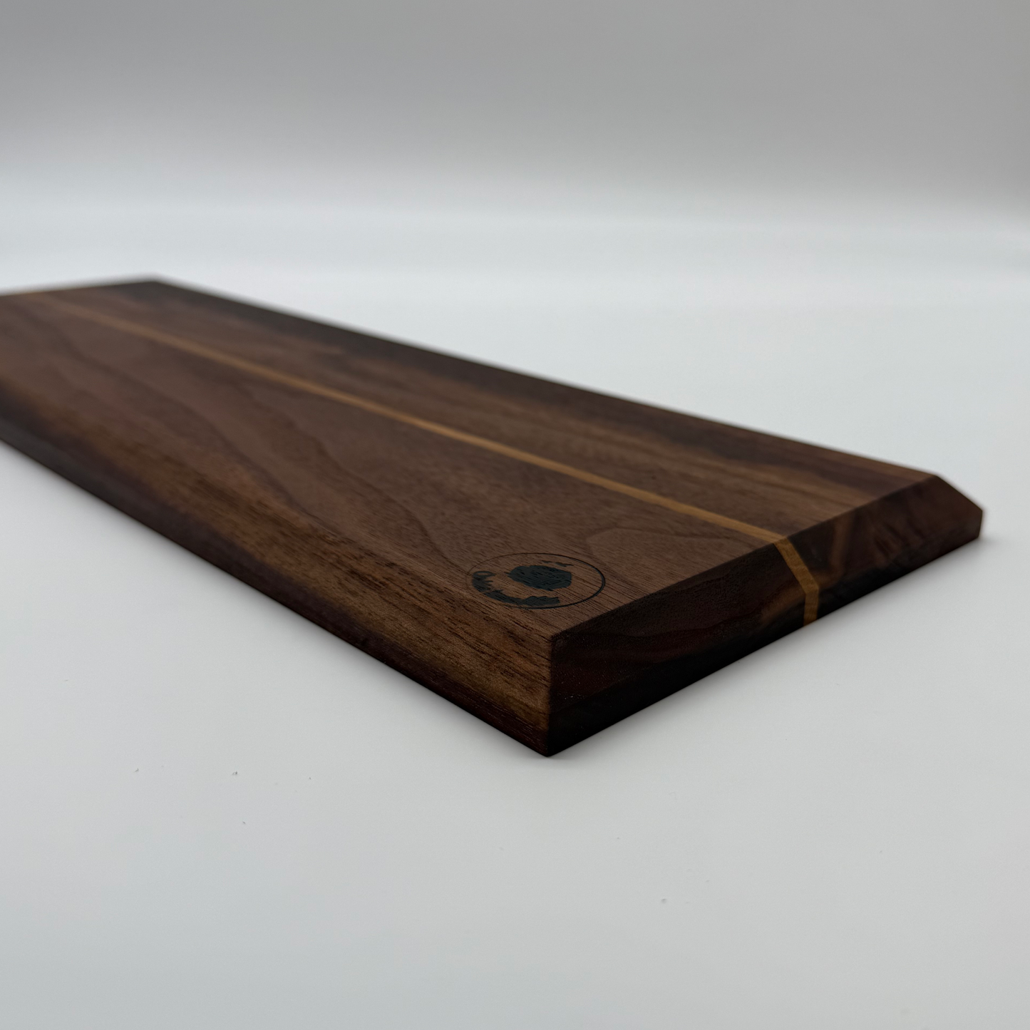 Framreiðslubretti úr Hnotu og Eik