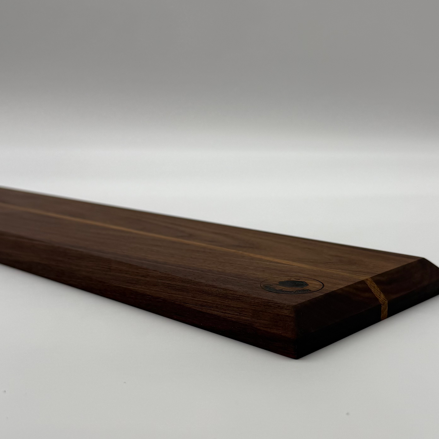 Framreiðslubretti úr Hnotu og Eik