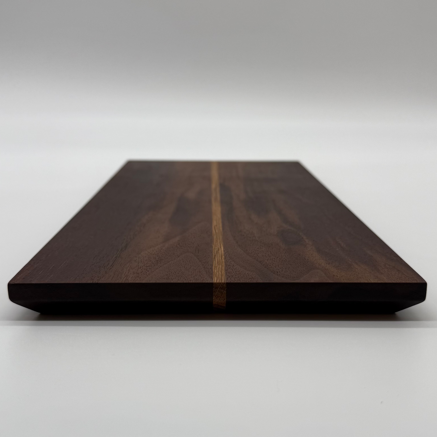 Framreiðslubretti úr Hnotu og Eik